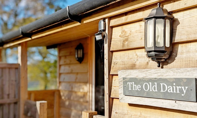 Woolbeding Cabin | The Old Dairy - a lodge/cabin that sleeps 2 guests in 1 bedroom
