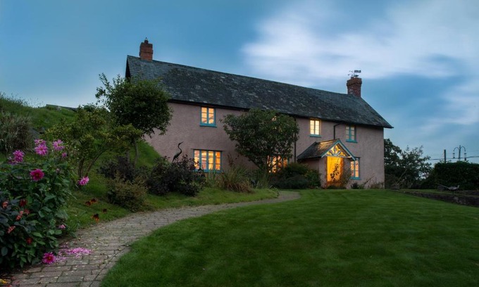 Saint Blazey Bed & Breakfast | The Old Dairy at Bishops Barton