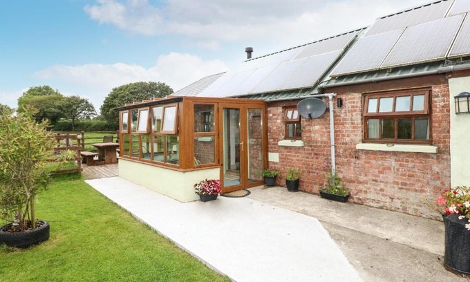 Narberth House | The Old Farm Shop