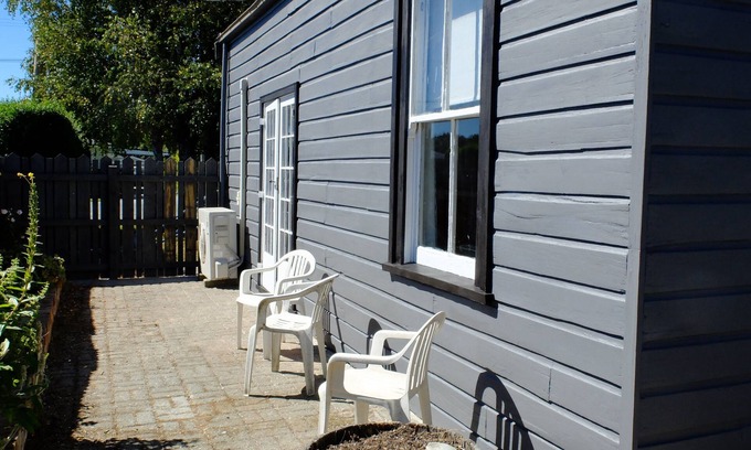 Fairlie House | The Old Forge - an "Heritage" house. A great place to stay in.