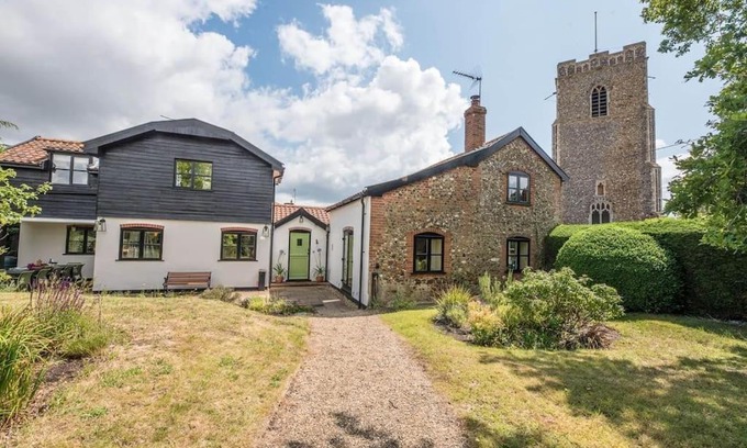 Saxmundham House | The Old Forge, Great Glemham