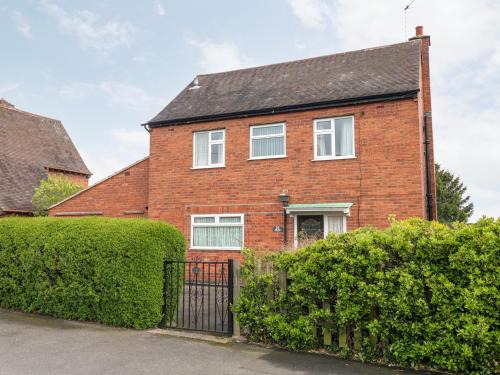 Chesterfield House | The Old Grocery