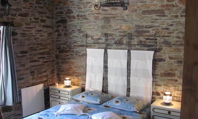 Arganil Cottage | The Old House of the Valley, was built, to rest in the peace of nature.