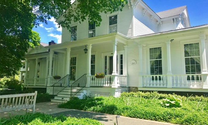 Old Lyme Hotel | The Old Lyme Inn