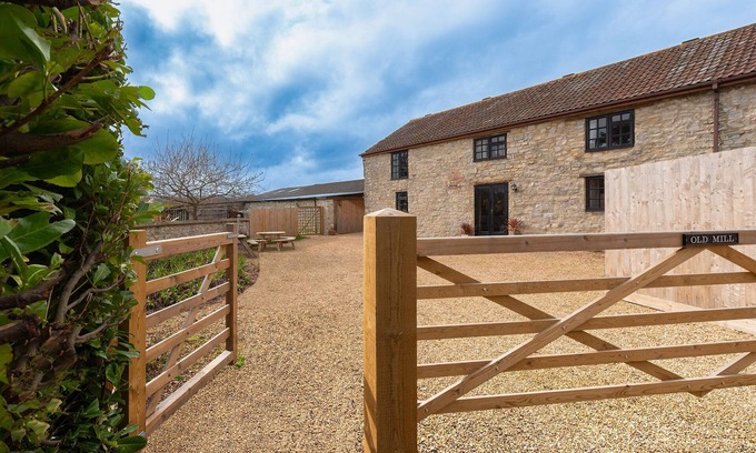 Ilton Cottage | The Old Mill, a beautiful converted barn with hot tub | 4* Gold