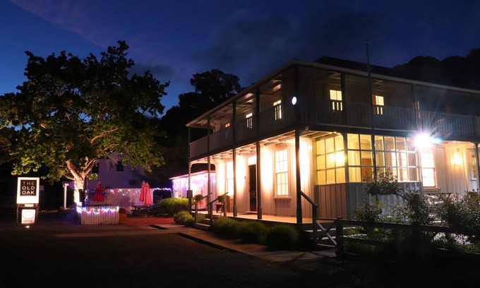 Mangonui Hotel | The Old Oak Boutique Hotel