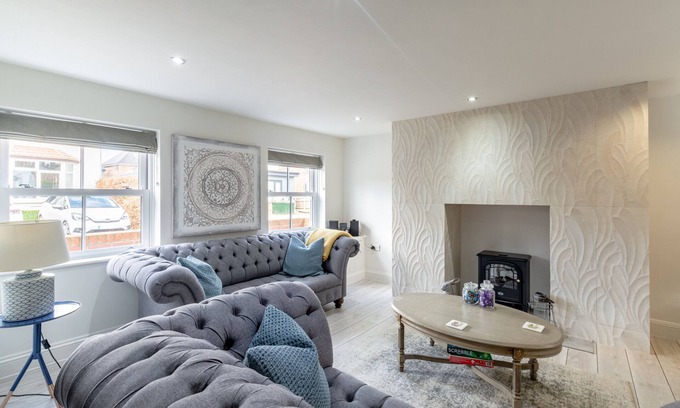 Holt House | The Old Print Shop - One Bedroom House, Sleeps 2