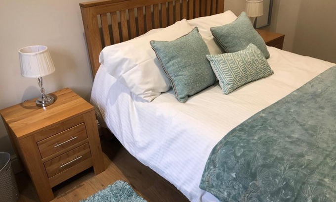 Thame Apartment | The Old Printworks - New Self Contained Apartment in the Heart of Thame - Magenta