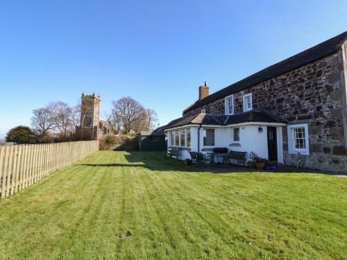 Montrose House | The Old Schoolhouse