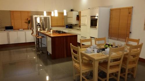 Droum House | The Old Schoolhouse