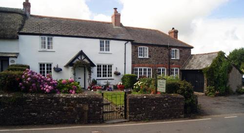 Clovelly Bed & Breakfast | The Old Smithy Bed & Breakfast
