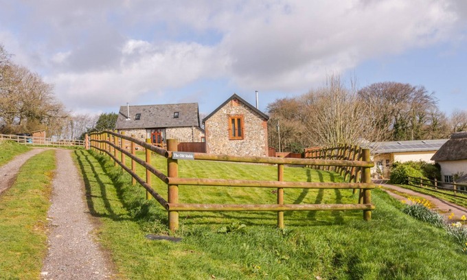 Sidmouth Cottage | THE OLD STABLE, pet friendly, with open fire in Sidbury
