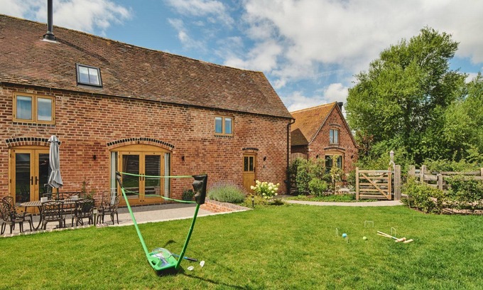 Whitney-on-Wye Cottage | The Old Stables and Parlour - Luxury Cottages