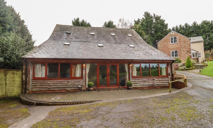 Ross-on-Wye House | The Old Stables
