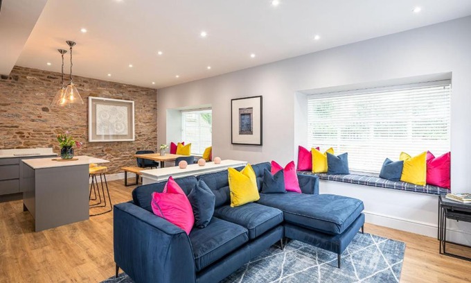 Richmond House | The Old Tack Room