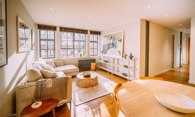 Whitechapel Apartment | The Old Tea Factory - Brick Lane - Zone 1