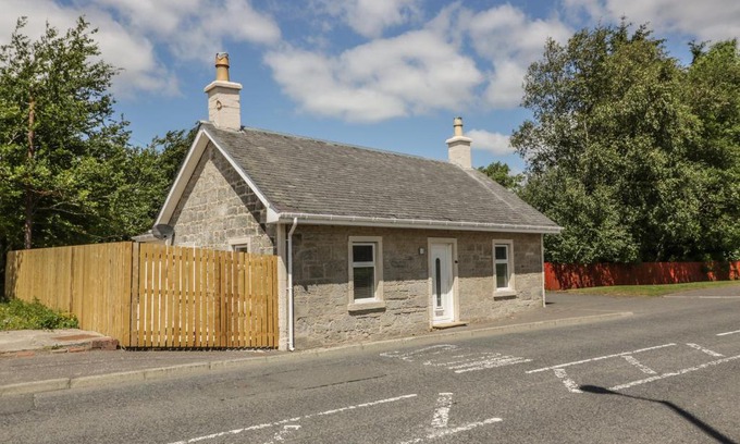 Cronberry House | The Old Toll Cottage