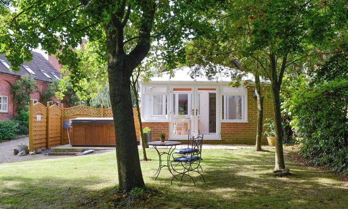 Pauntley House | The Old Winery Cottage