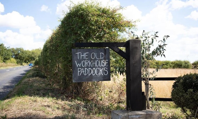 Foxley House | The Old Workhouse Paddocks