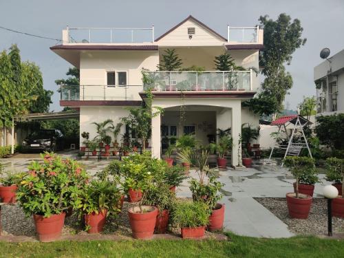 Sirmour House | The Olive Greens