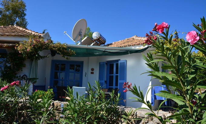Aipeia House | The Olive Houses Jana Bungalow