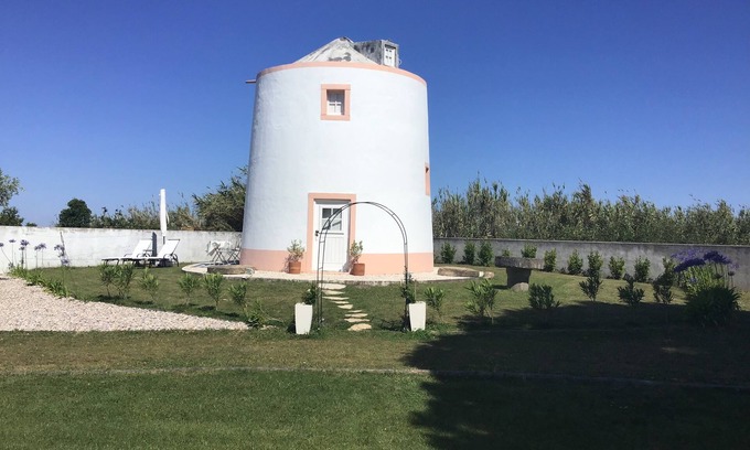 Bombarral House | The Olive Mill. Charming refurbished Windmill with lovely views.