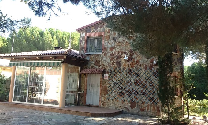 Traspinedo Cottage | THE OLIVES. ROMANTIC RURAL HOUSE VALLADOLID PINARES. COMPLETE HOUSE 8 SEATS
