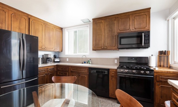 Westlake House | The Olympic: Mid-century On The Golf Course 3 Bedroom Home by Redawning