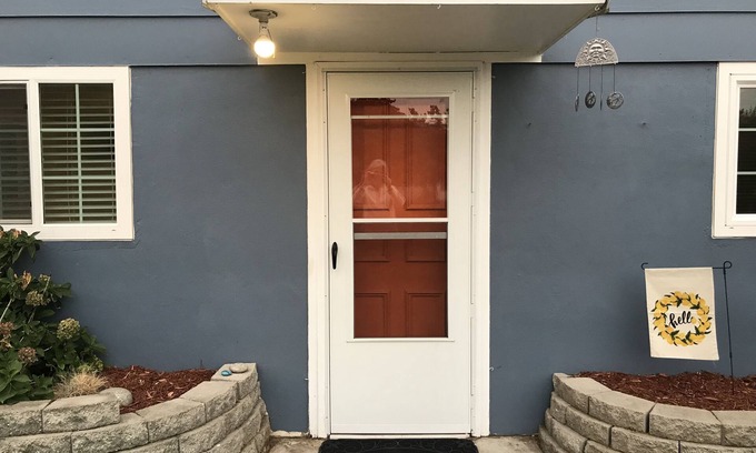 Lewiston Apartment | The Orange Door