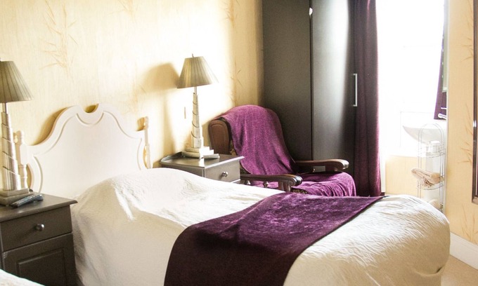 Newcastle West Bed & Breakfast | The Orchard