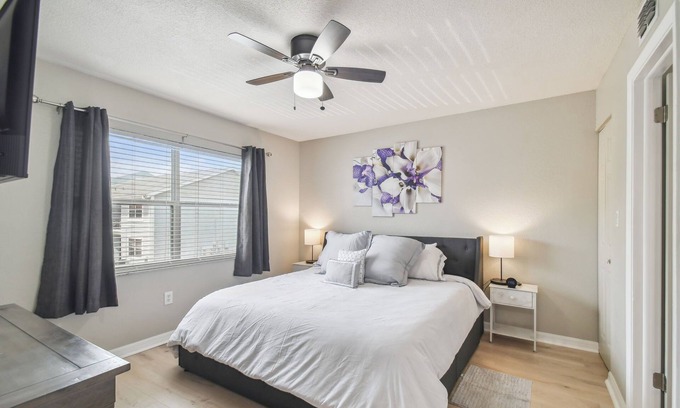 Temple Terrace Condo | The Orchid by DNY Prime minutes to Busch Gardens and USF