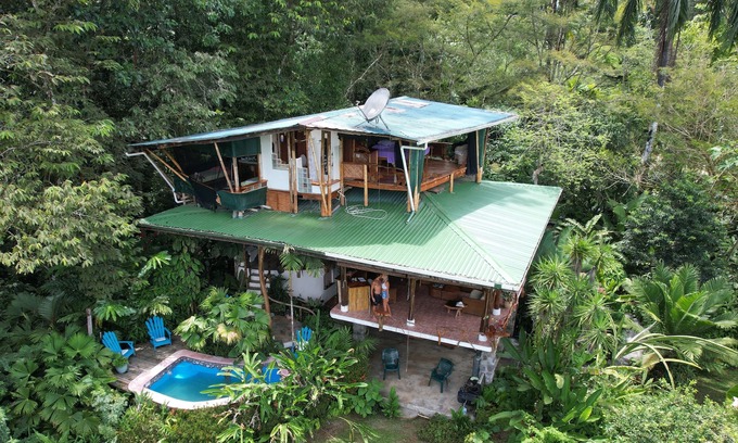Puerto Jimenez House | The Osa Peninsula is teeming with exotic monkeys, birds, and wildlife.