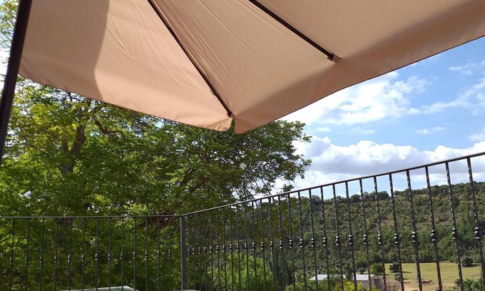 Hueva Cottage | The oven of Leopoldo Conjunto Rural