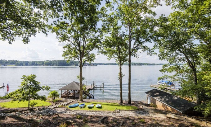 Leesville House | The Overlook at Langford - Private dock with SUPs, Kayaks, and Ping Pong