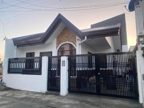 Roxas City House | The Overnight Transient House