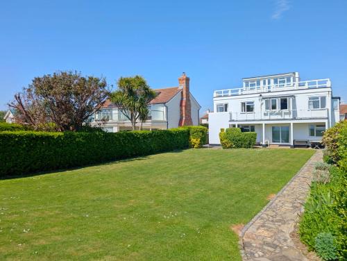 Felpham House | The Owl - Felpham