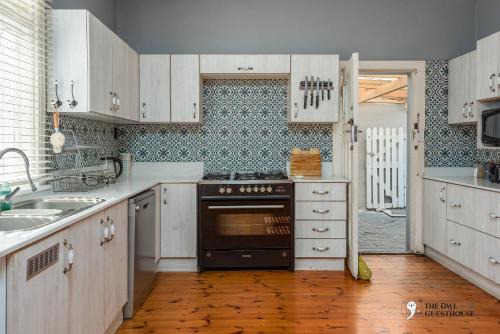 Newton Park Apartment | The Owl on 5th