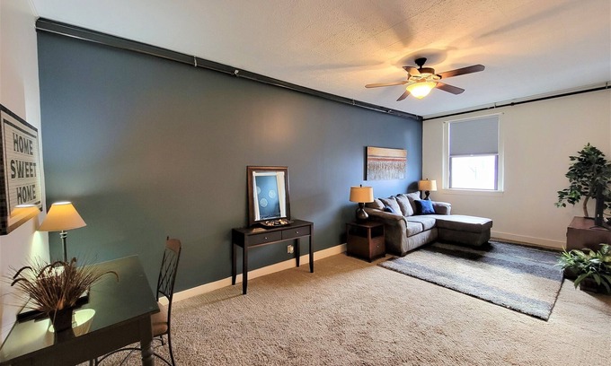 Fairbury Apartment | The Oxford 1BR apartment in historic downtown