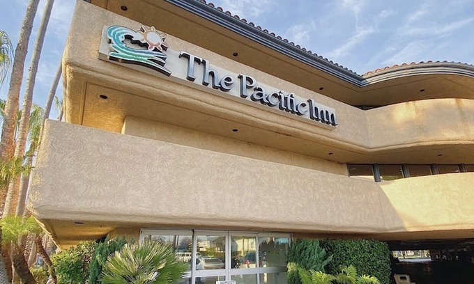 Old Towne Hotel | The Pacific Inn