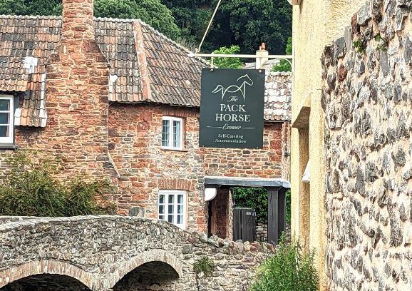 Allerford Apartment | The Pack Horse Exmoor National Park Allerford Riverside Cottage & Apartments