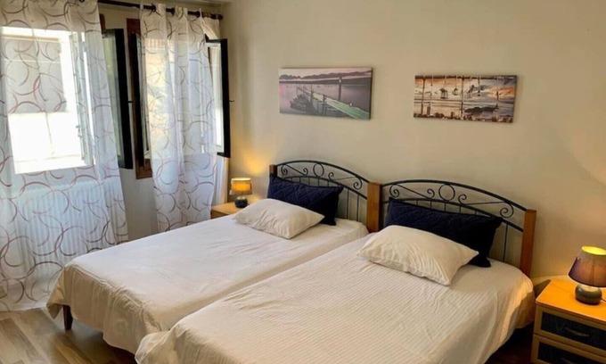 Ioannina Town Centre Apartment | The Palace in the Castle