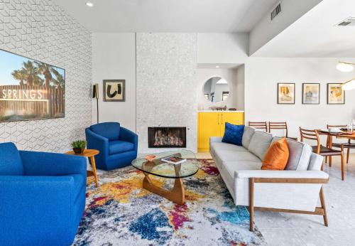 Palm Springs House | The Palm Springs Gem- Waverly Park Condo Monthly Stays