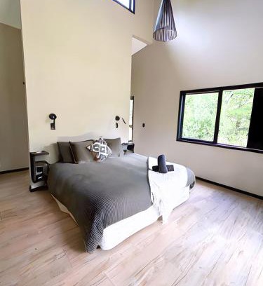 Burnt Pine House | The Palms - Norfolk Island