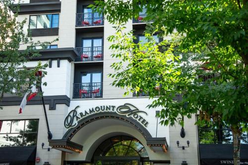 Downtown Portland Hotel | The Paramount Hotel Portland