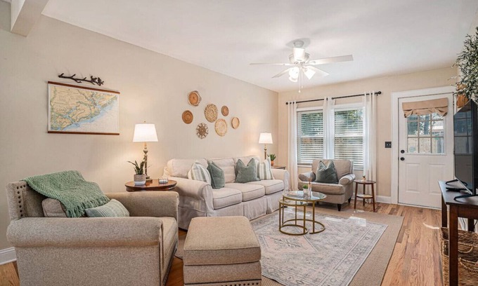 North Charleston House | The Park Circle Haven ~ Spacious 5br/4ba Home!