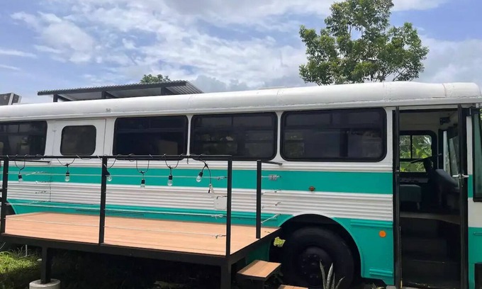Northern Plains House | The Parking Lot - La Fortuna