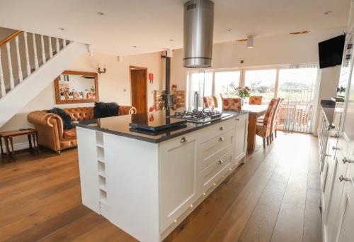 Hapsford House | The Parlour