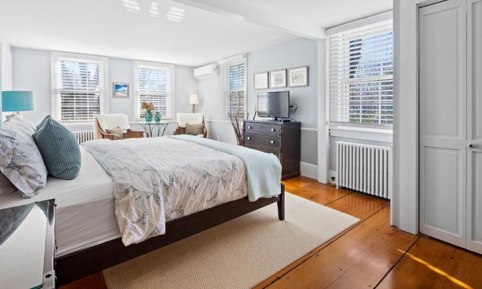 East Orleans Bed & Breakfast | The Parsonage