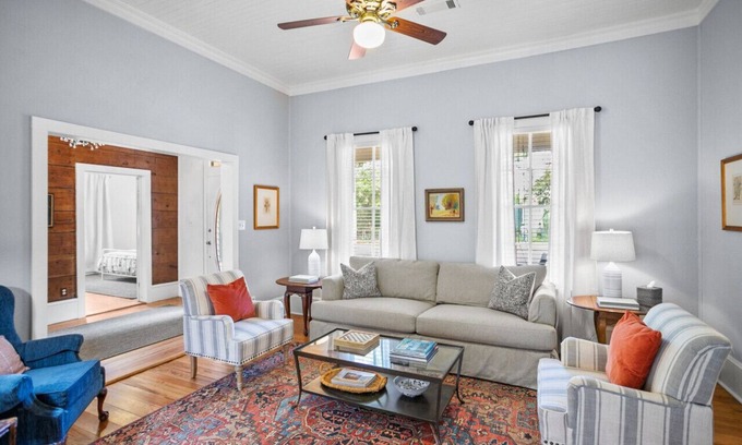 Brenham House | The Peabody House: Historic Charm in Brenham