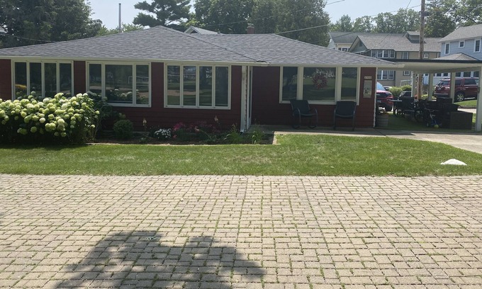 Delavan Lake Cottage | The Peace of Mind Ranch Cottage